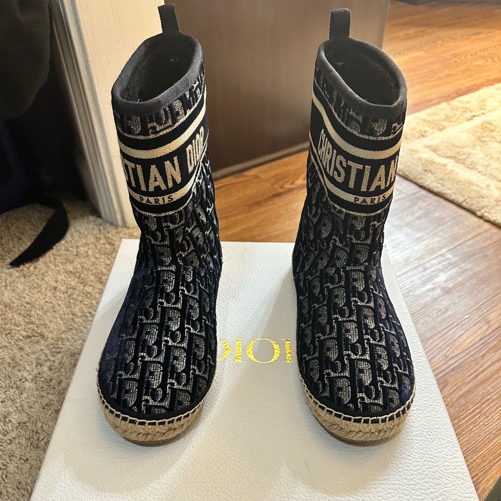 Christian Dior Uggs